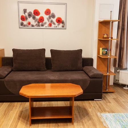 Basement Atrium Apartman Apartment Keszthely Bagian luar foto