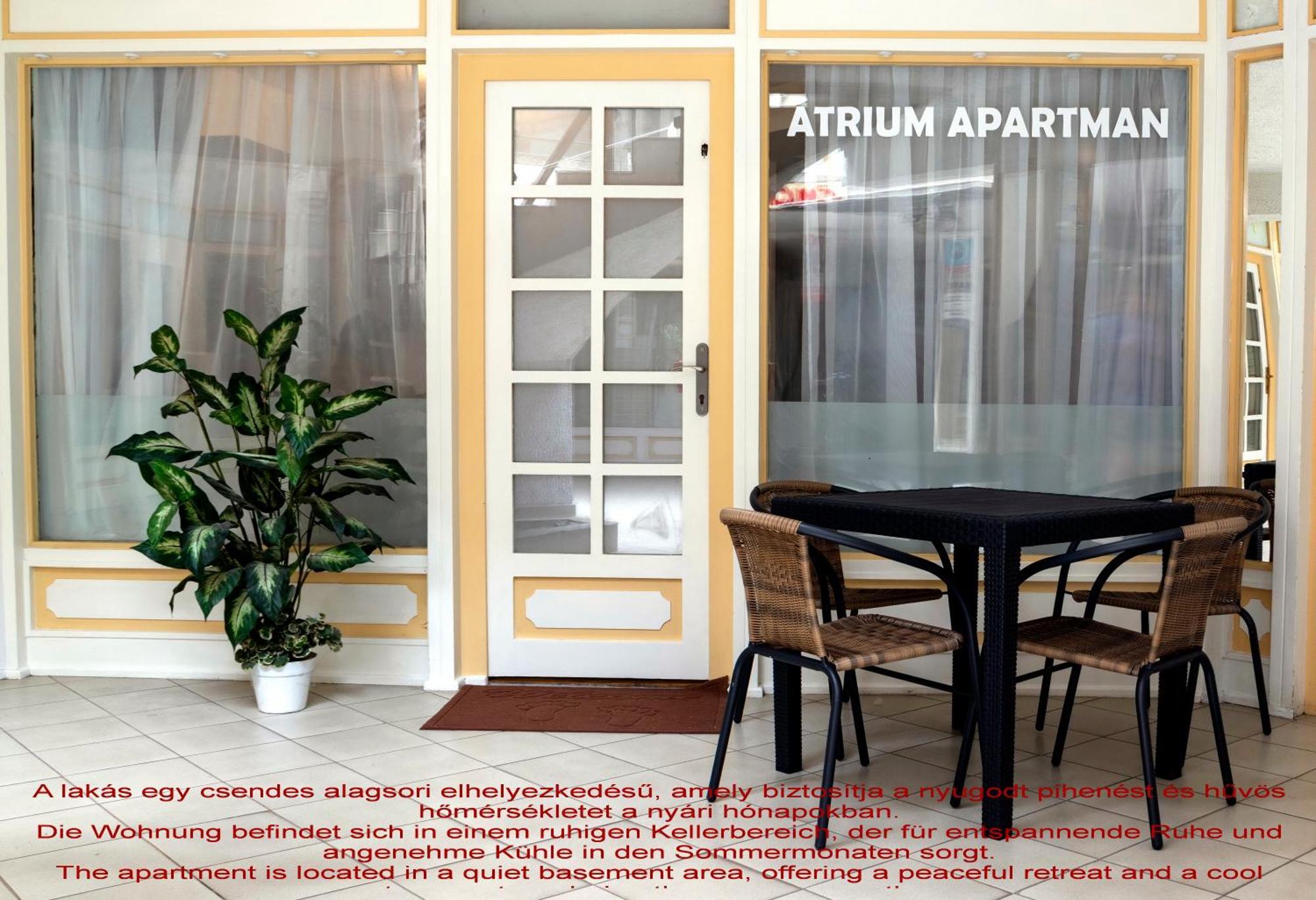 Basement Atrium Apartman Apartment Keszthely Bagian luar foto